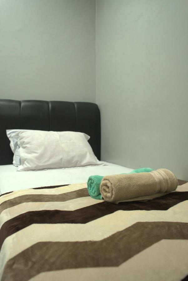 Argya Guesthouse Yogyakarta Esterno foto