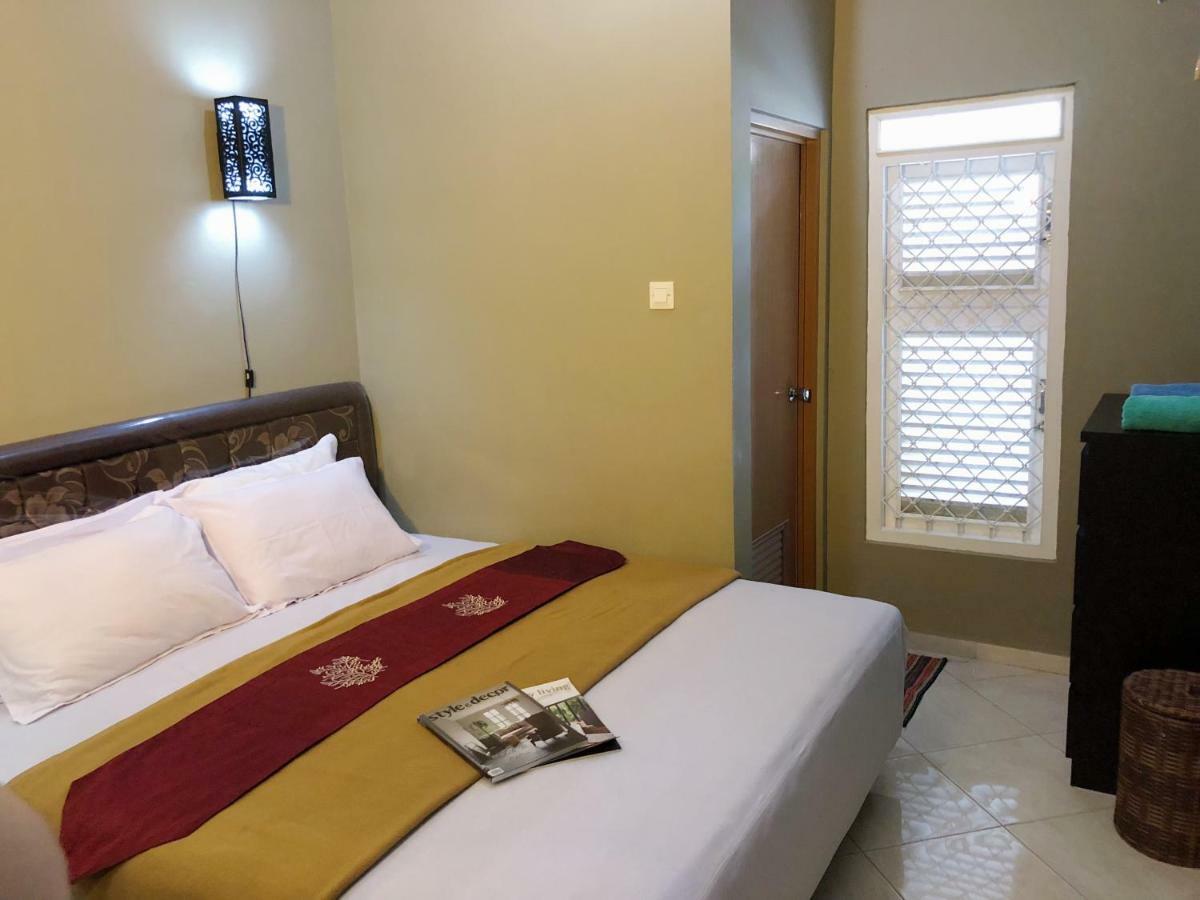 Argya Guesthouse Yogyakarta Esterno foto
