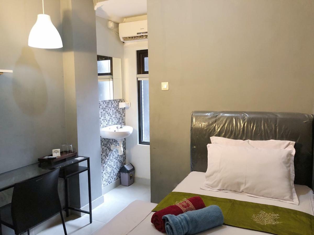 Argya Guesthouse Yogyakarta Esterno foto