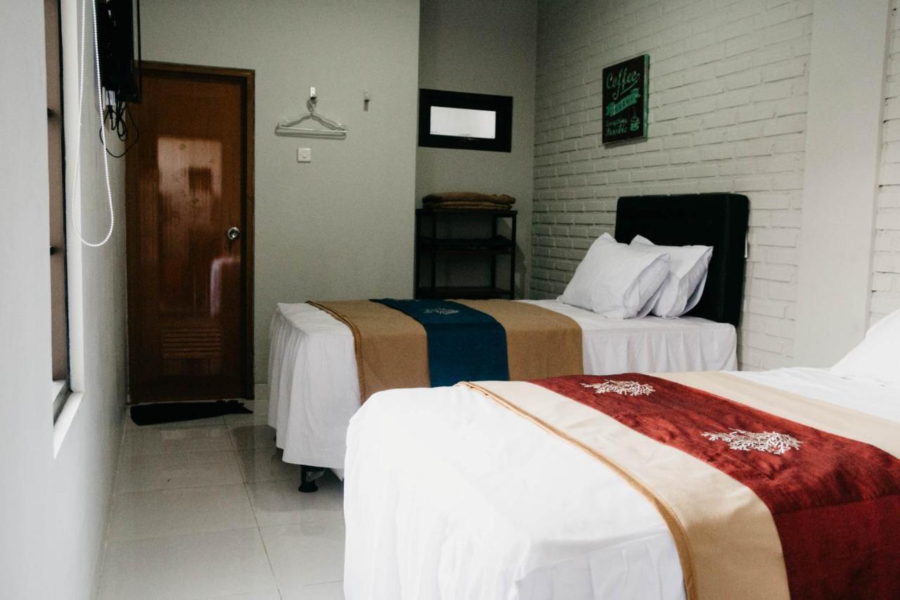 Argya Guesthouse Yogyakarta Esterno foto